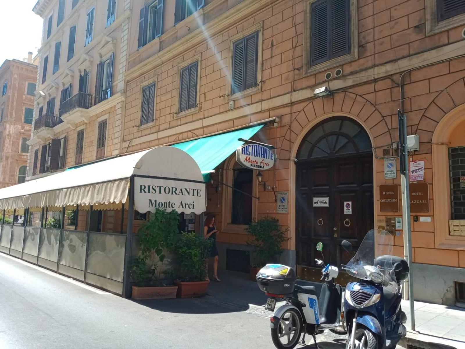 Raynova Roma Exterior foto